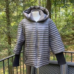Donna Karen gray/ silver puff jacket with hood made of 90% duck down sz. L